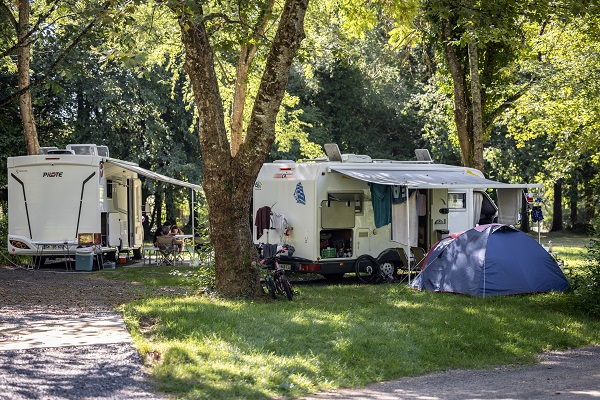 emplacements-camping-rouffiac