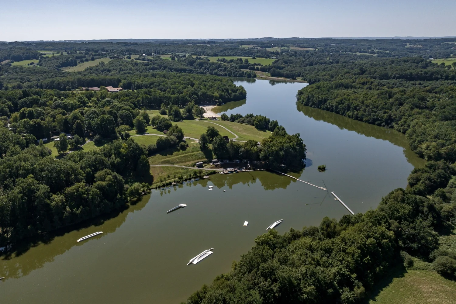 Camping Bord de Lac Rouffiac