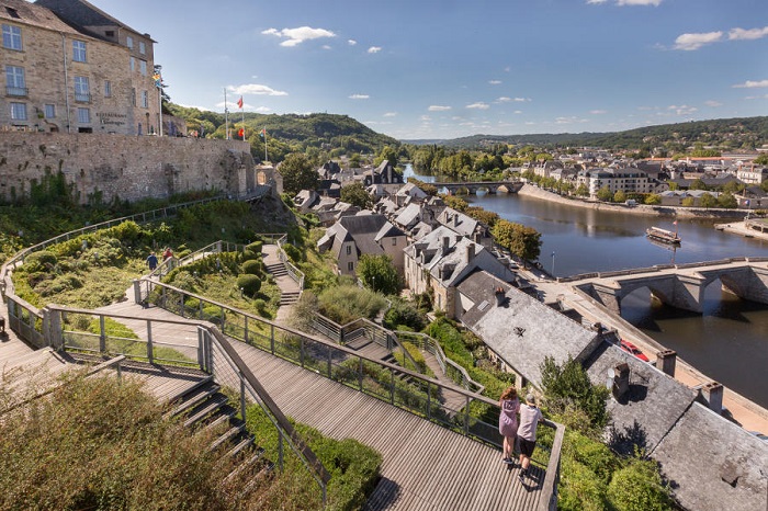 6177cf730000 - Terrasson @ Malila Turin