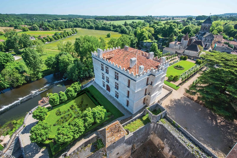 Château de Bourdeilles - Site culturel à visiter @Dan Courtice