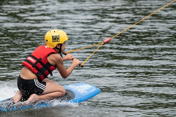 Téléski nautique planche à Rouffiac @Semitour